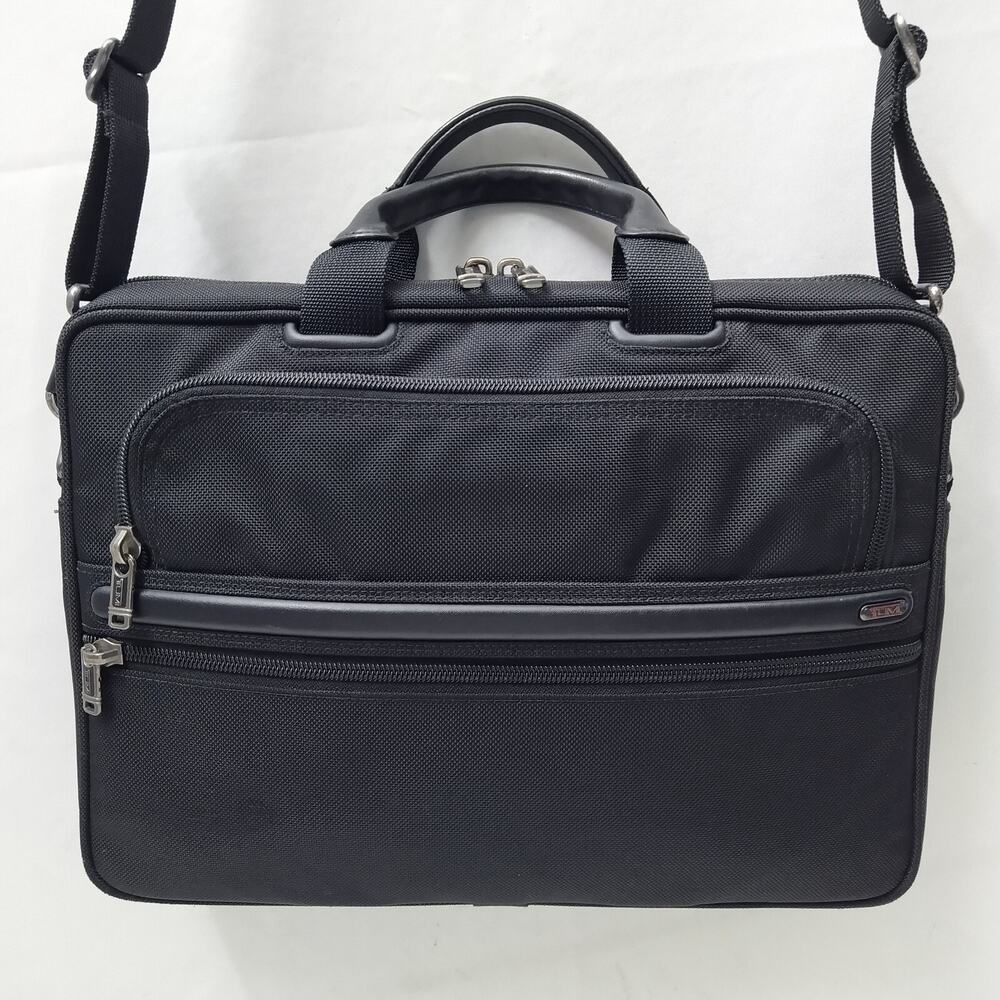 Tumi 2 Way Black Nylon Zipper Around Laptop Briefcase Messenger Bag - Picture 3 of 16